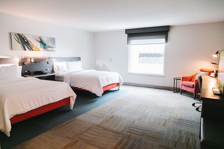 Room 104 of 173