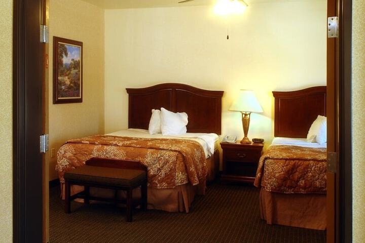 Inn on Barons Creek