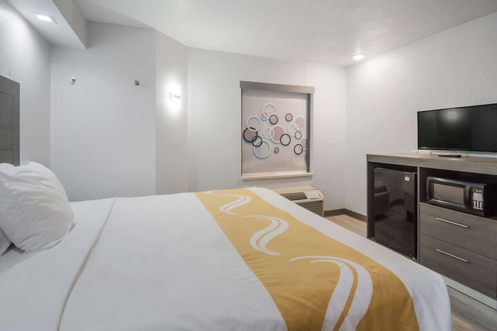 Room 18 of 54