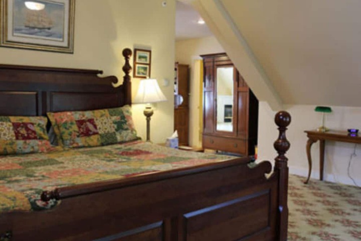 Room 26 of 46