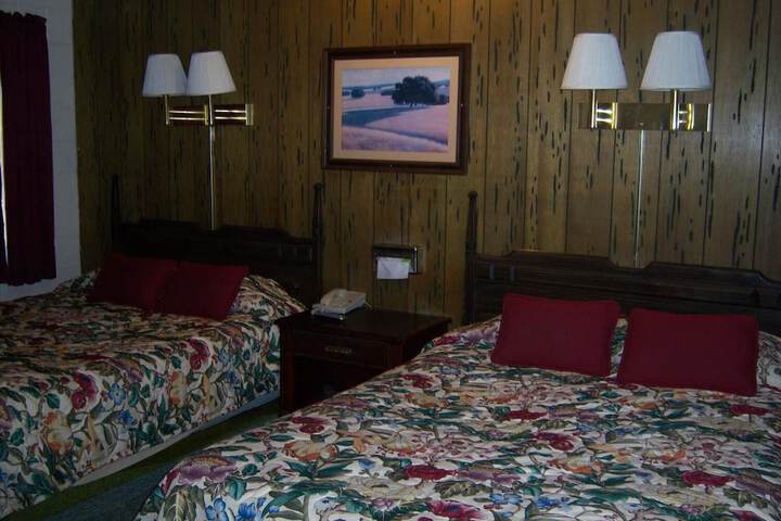 Room 16 of 24