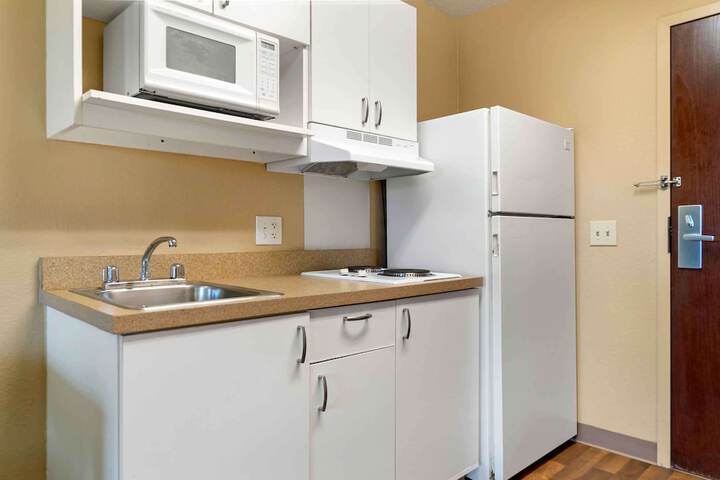 Extended Stay America Select Suites Detroit Farmington Hills