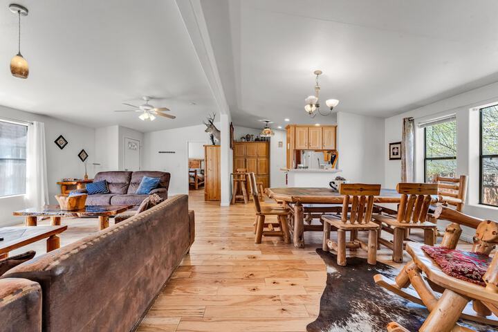 Country Club Chalet