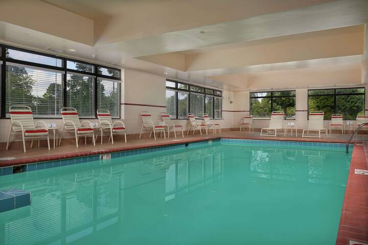 Pool 4 of 25