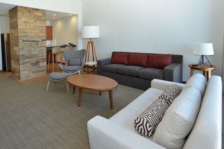 The Lismore Eau Claire - a DoubleTree by Hilton