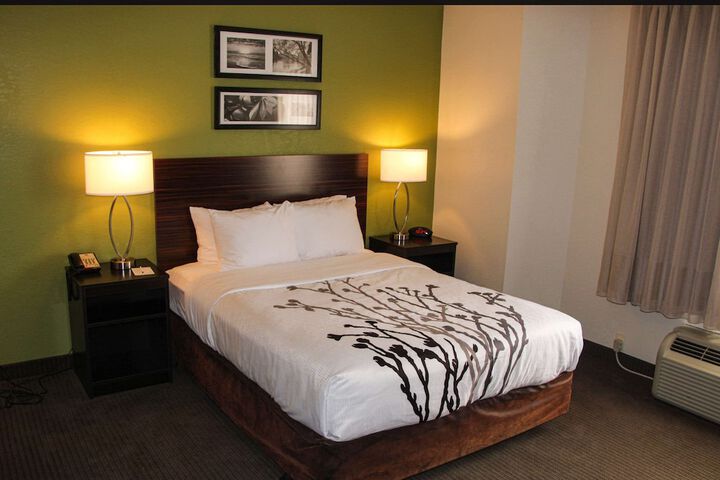 Room 32 of 48