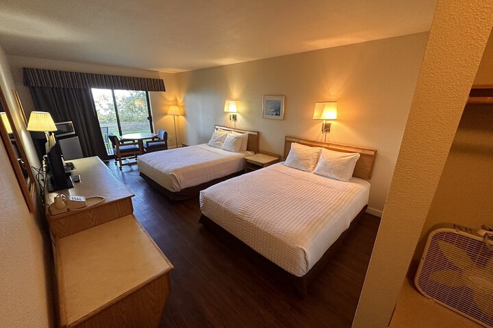 Room 137 of 181