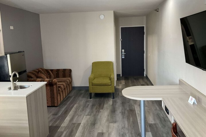 Room 14 of 29