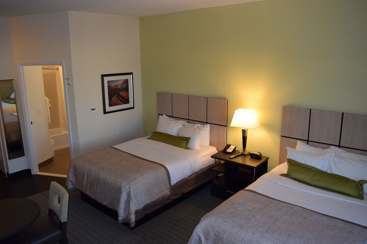Room 20 of 36