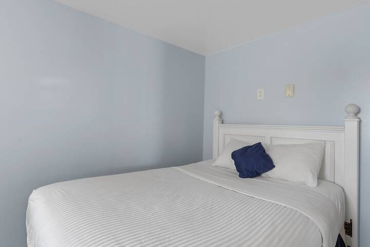 Room 55 of 73