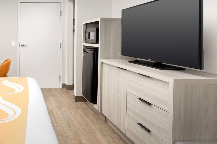Quality Inn Atlantic Beach - Mayo Clinic Jax Area