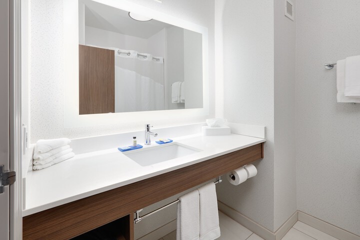 Holiday Inn Express Mitchell by IHG