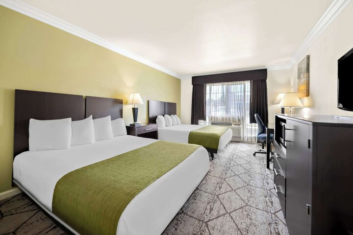 Room 18 of 31