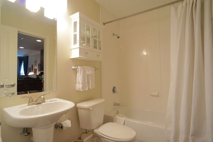 Room 20 of 34