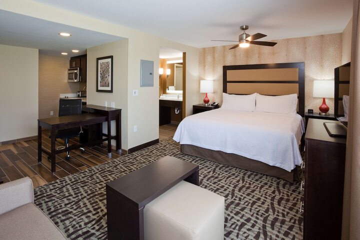 Room 21 of 33