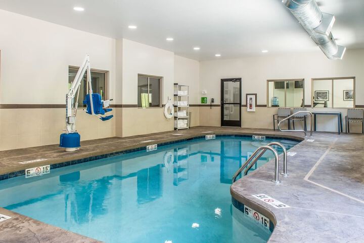 Pool 4 of 31