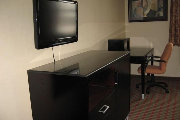 Room 14 of 35