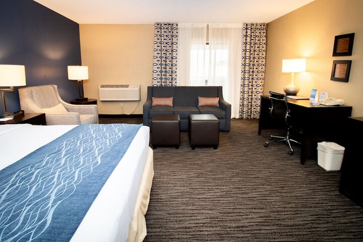Room 28 of 51