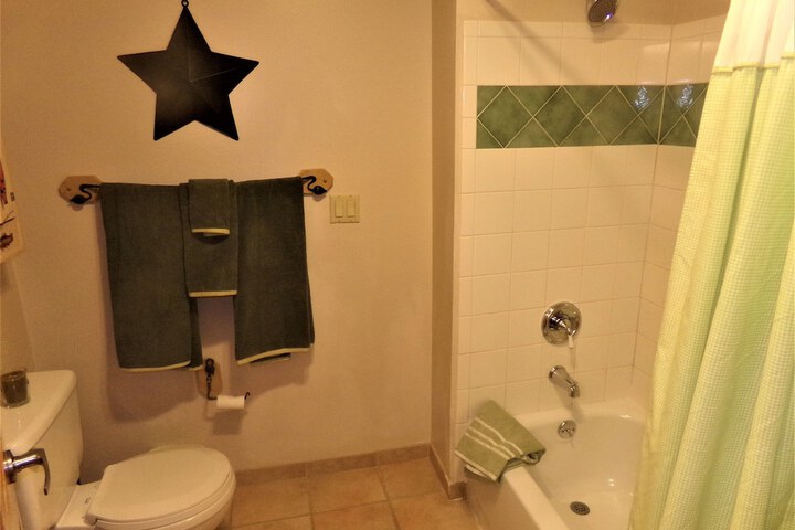 Room 12 of 42