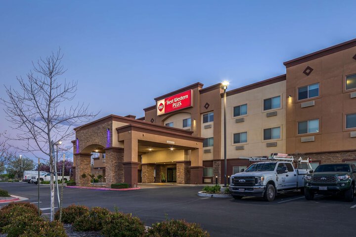 Hotel 2 of 41