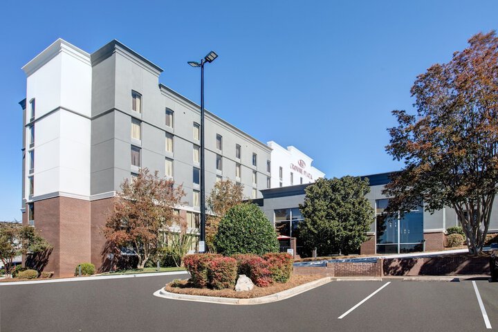 Hotel 5 of 61