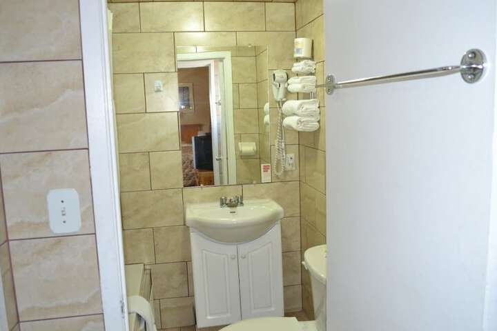 Room 7 of 15
