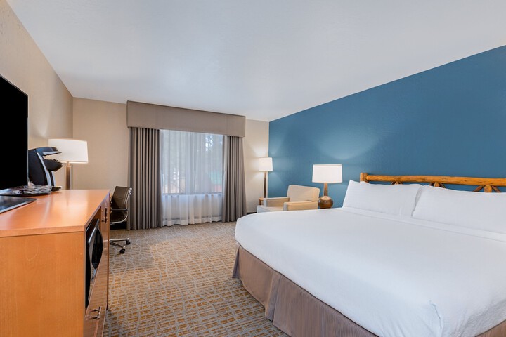 Holiday Inn Resort The Lodge at Big Bear Lake by IHG