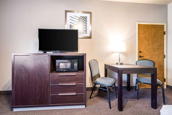 Room 34 of 72