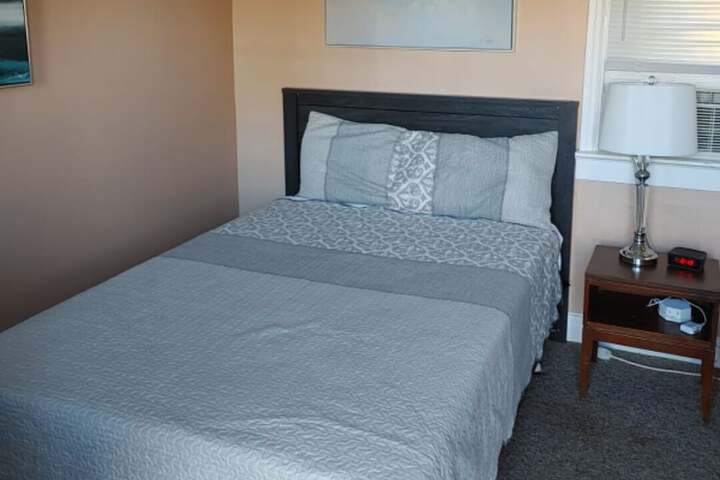 Room 3 of 20