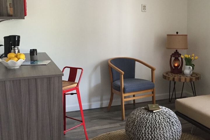 Room 17 of 35