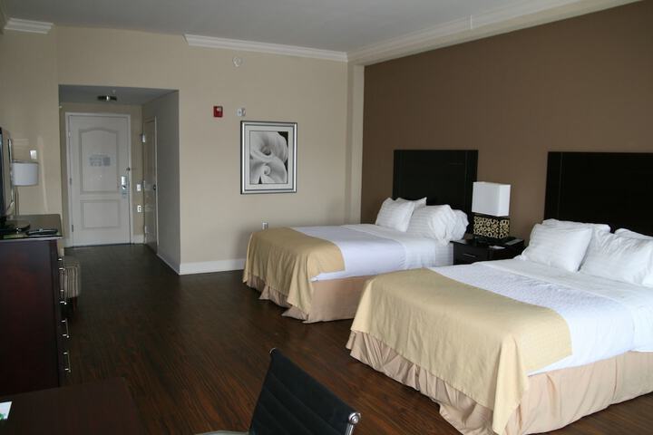 Room 19 of 47