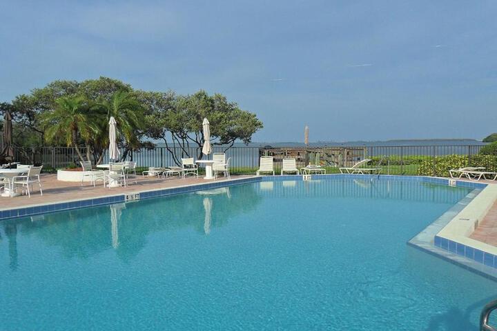 Wander Residence Condo near Fort DeSoto