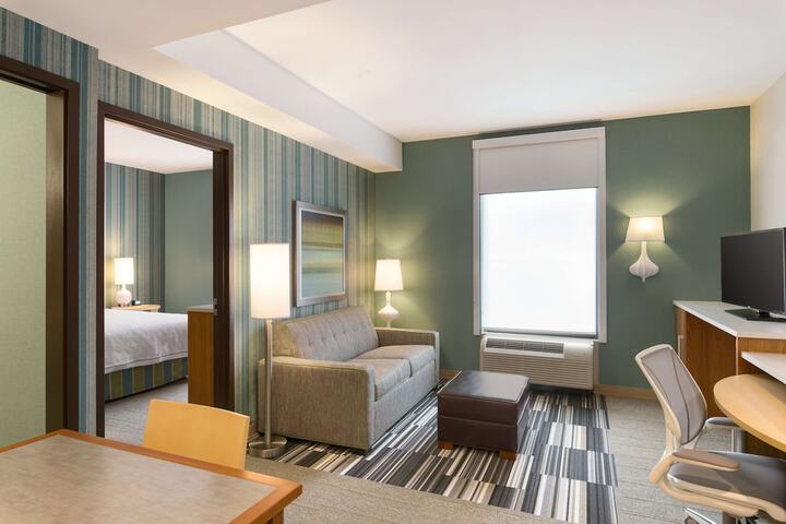 Room 18 of 38