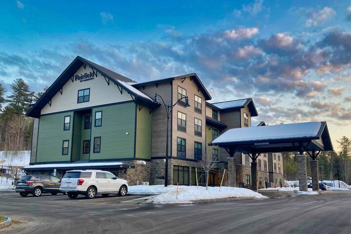 Hotel 4 of 71