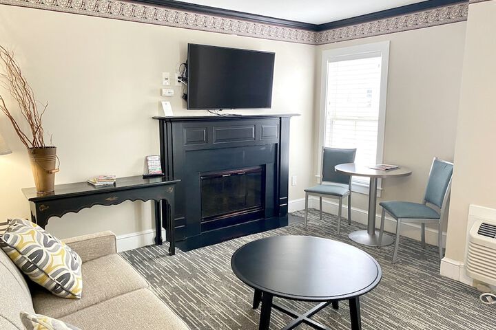 Room 46 of 103