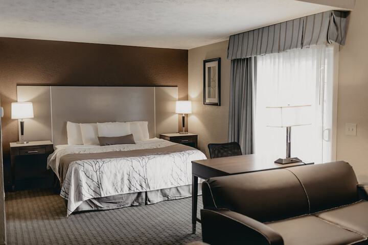 Room 21 of 61