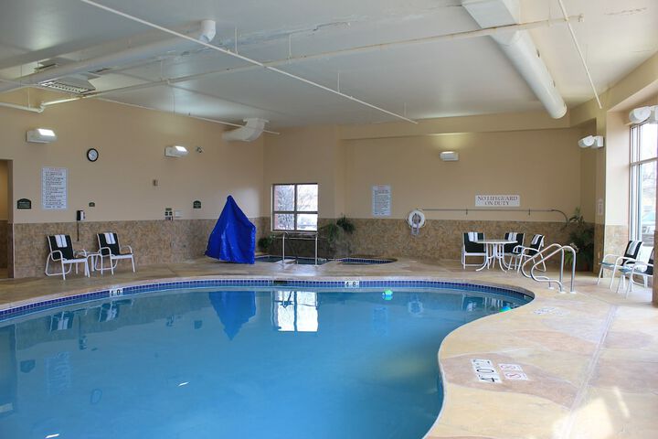 Pool 15 of 75