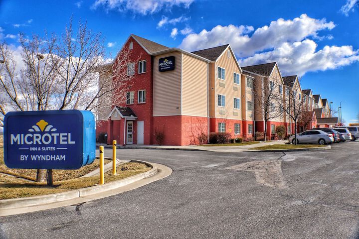 Hotel 2 of 52