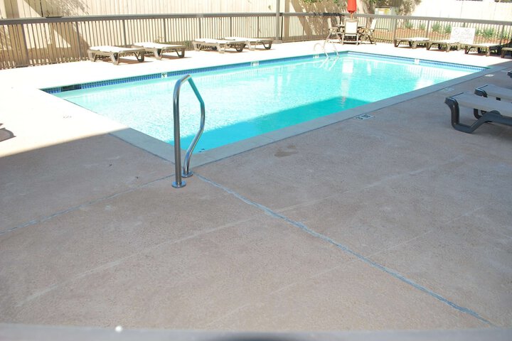 Pool 6 of 98