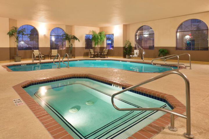 Pool 11 of 36