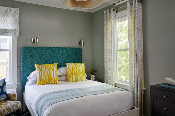 Room 20 of 65