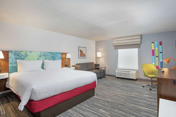 Room 13 of 25