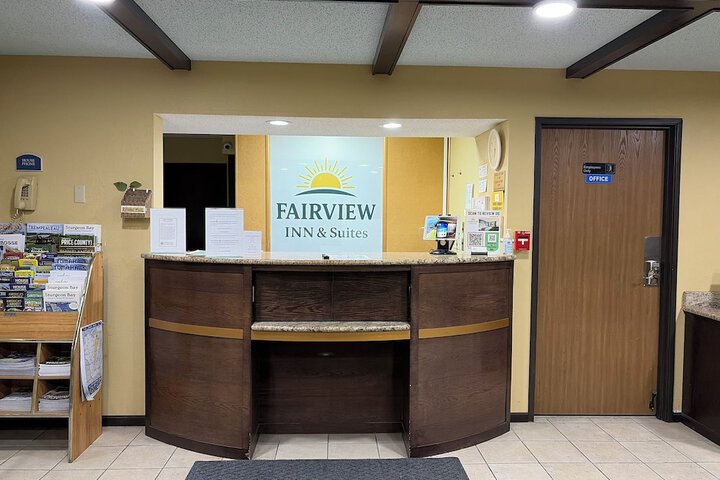 Fairview Inn & Suites Whitewater