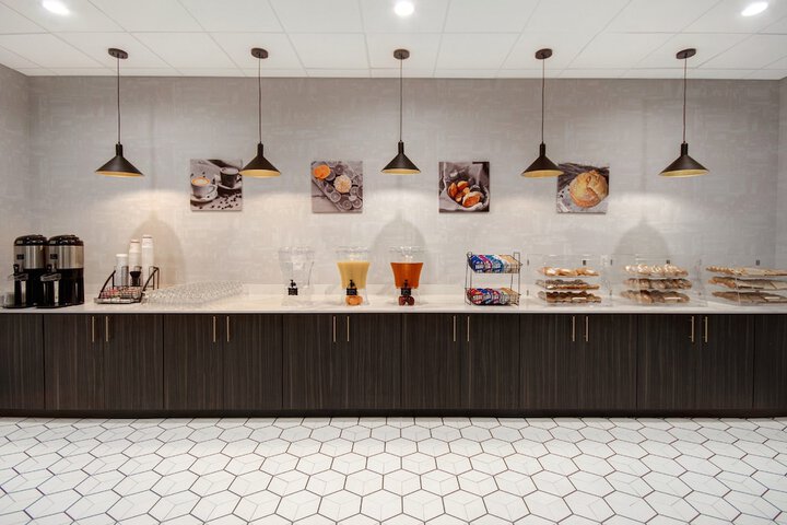 Crowne Plaza Auburn Hills by IHG