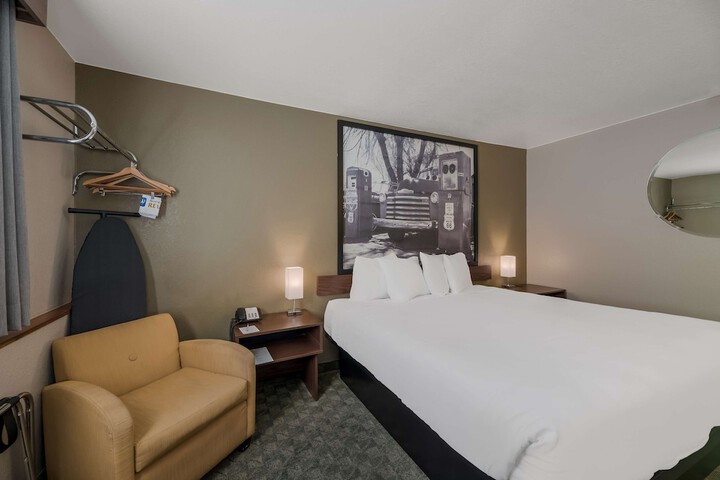 Room 20 of 29