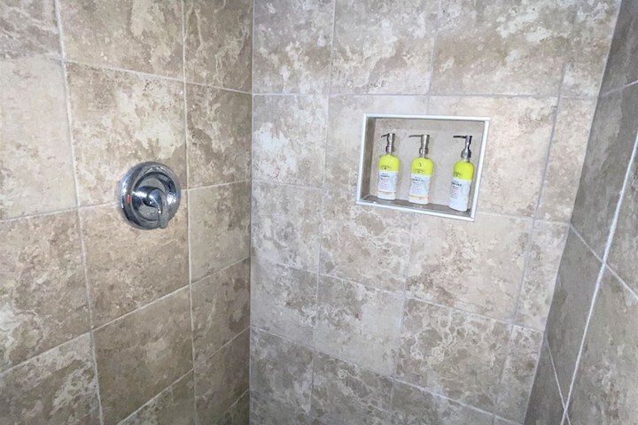 Room 18 of 44