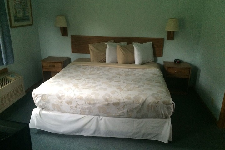 Room 15 of 19
