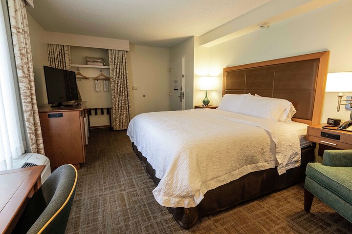 Room 43 of 63