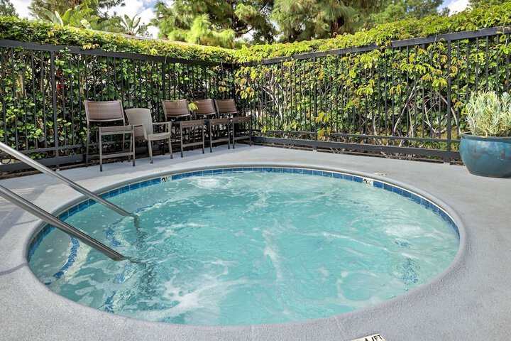 Pool 5 of 29
