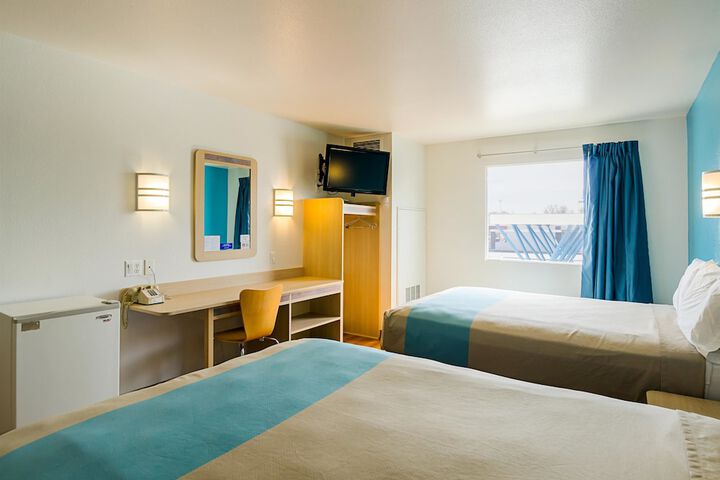 Room 43 of 56
